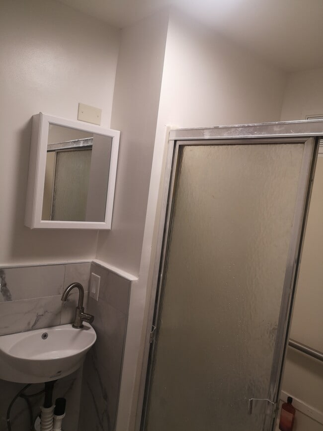 Foto del edificio - 517 E Morton St