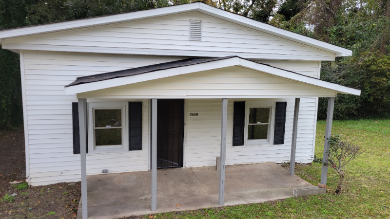Primary Photo - 2620 Mercer University Dr