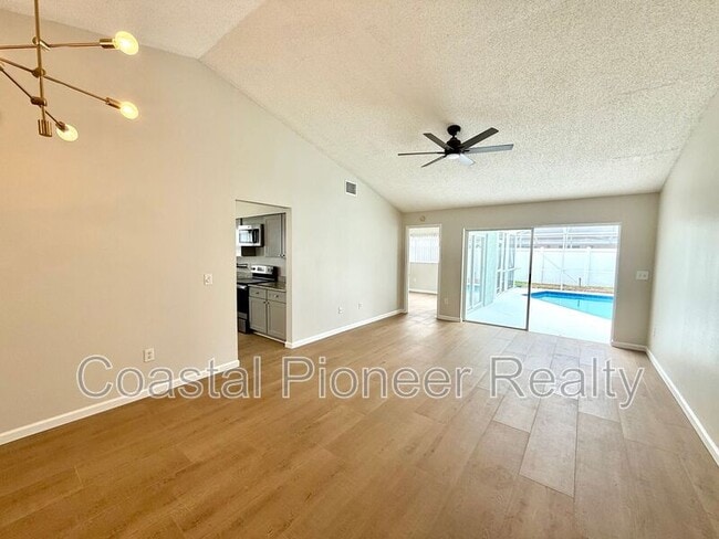 Foto del edificio - 11222 Clayridge Dr