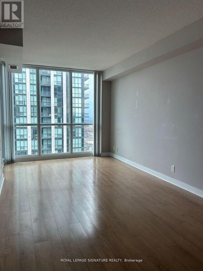 Building Photo - 3985 Grand Park Dr