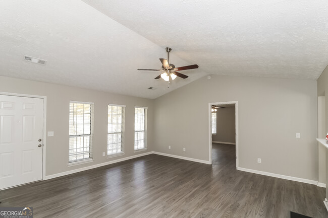Building Photo - 3747 Dogwood Farm Rd