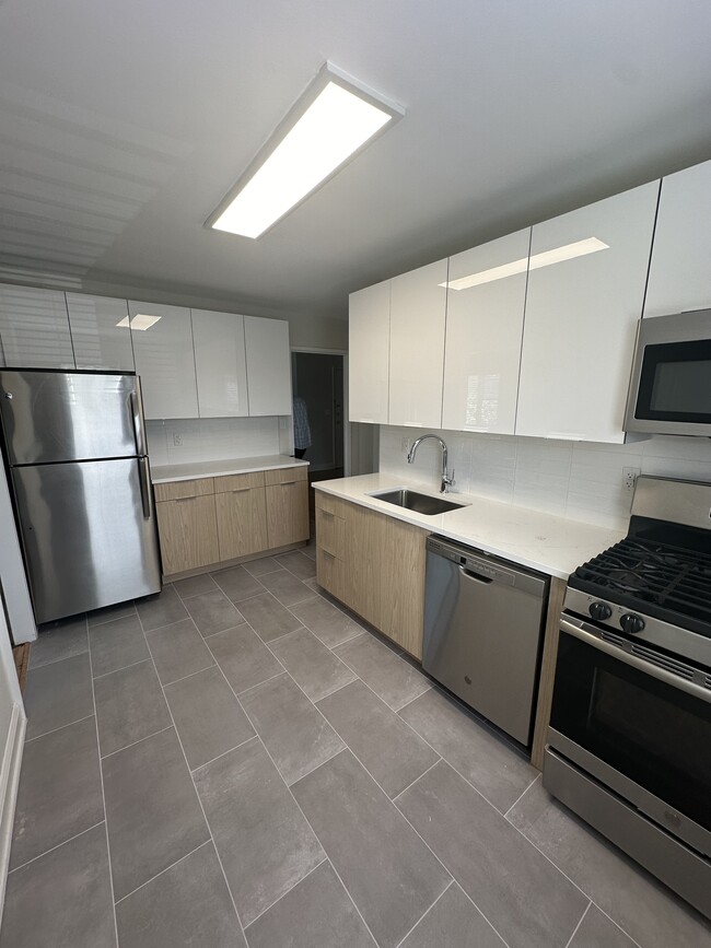 Foto del edificio - Franklin Hill Apartments