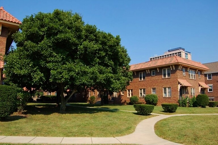 Primary Photo - Pennview Apartments