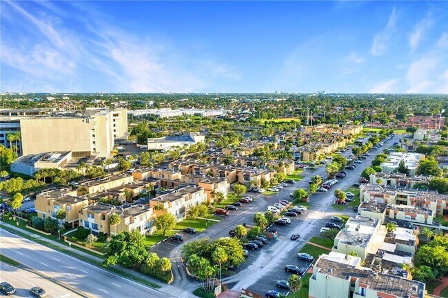Foto del edificio - 9311 SW 4th St