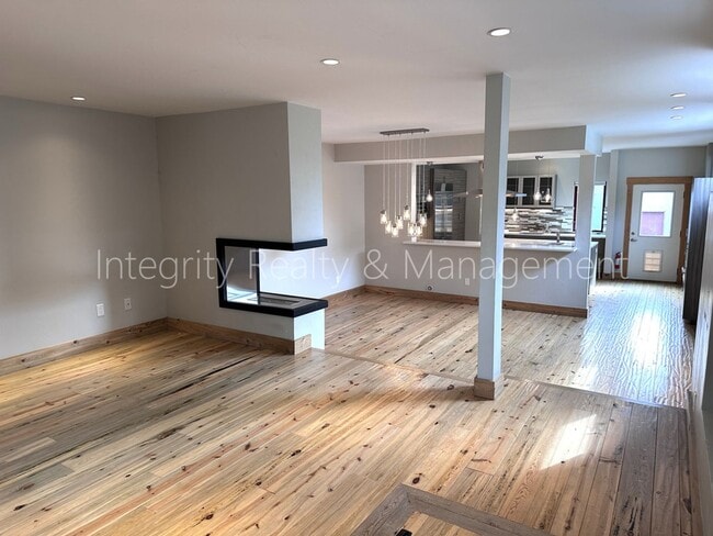 Building Photo - 3526 Lipan St