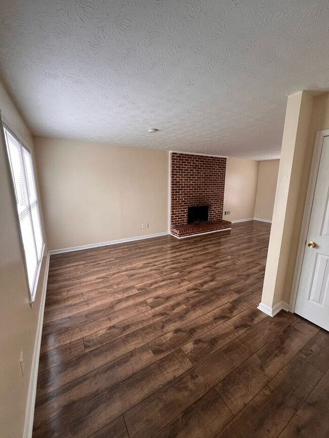 Photo - Three Bedroom Townhome Unit