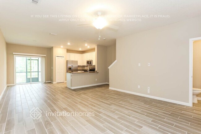 Foto del edificio - 653 Cherry Ridge Dr