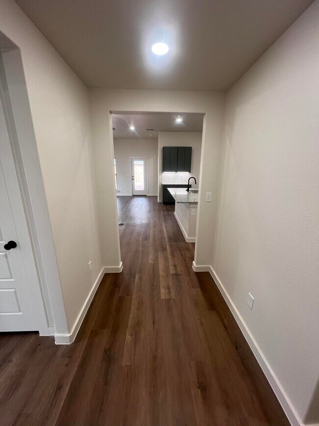 Foto del edificio - 13831 Gary Ave