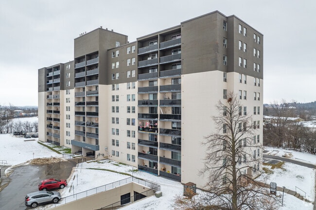 Building Photo - Kingswood II