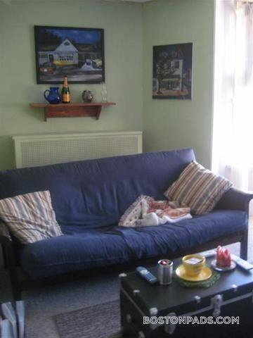 Foto del edificio - 879 Beacon St