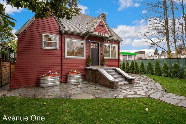 Foto del edificio - 5 br, 3 bath House - 7308 Keen Way N