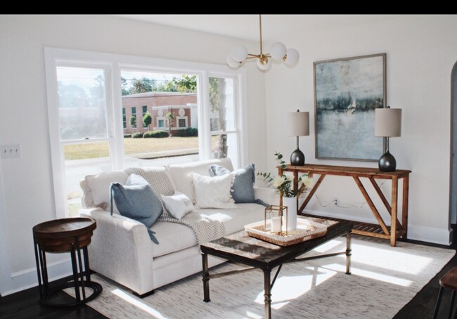 Building Photo - NO PETS. Don't miss this beautifully remol...