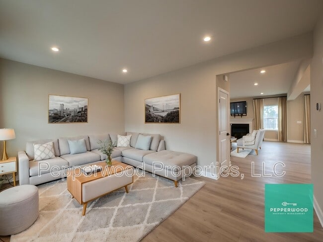 Building Photo - 7204 Red Cedar Trl