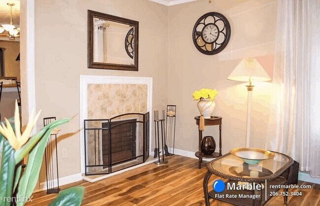 Building Photo - 2 br, 1 bath House - 849 W Brevard St