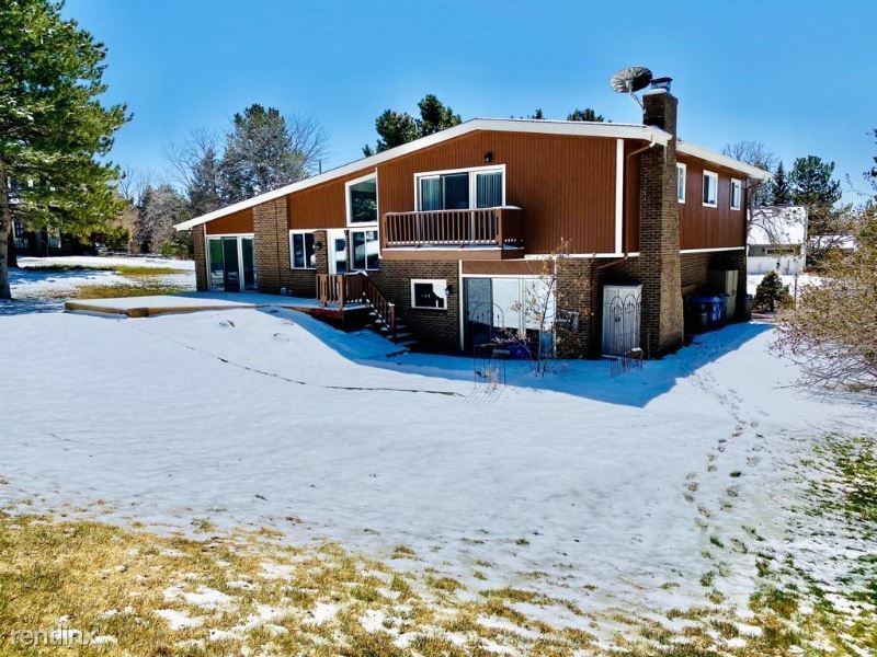 Foto del edificio - 4 br, 3 bath House - 9261 E Berry Avenue