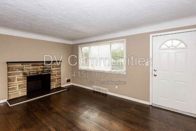 Building Photo - 16605 Kollin Ave