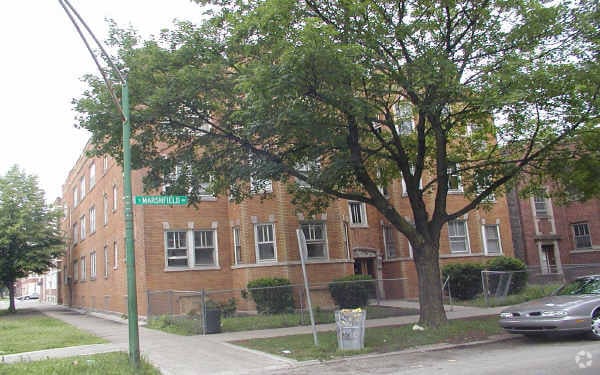 Primary Photo - 7801 S Marshfield Ave