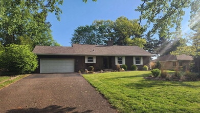 Building Photo - 152 Wold Ct