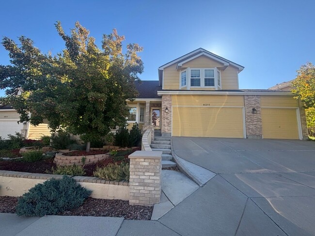 Building Photo - 4 Bedroom, 3.5 Bathroom Home with A/C! - A...