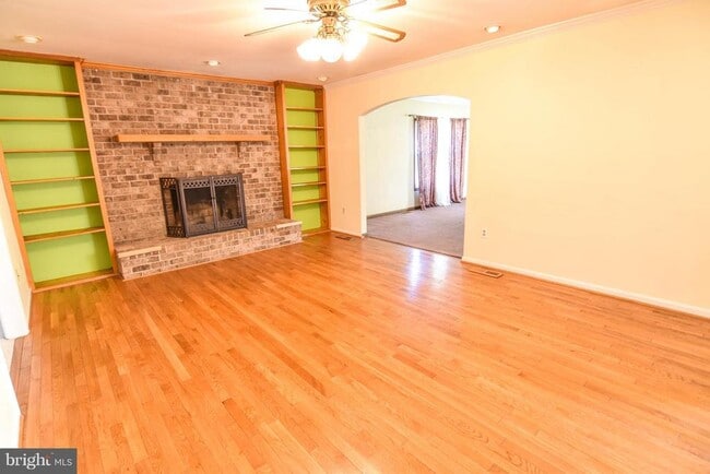 Building Photo - 2788 Pinewood Dr
