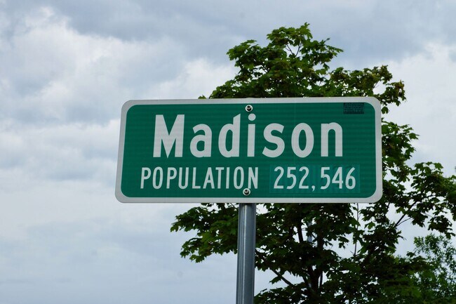Building Photo - Updated Madison West townhomes - stainless appliances and many other upgrades