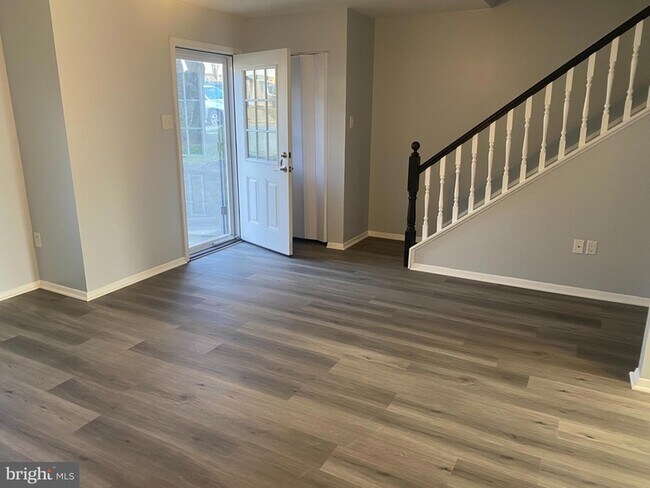 Foto del edificio - 4313 White Oak Ct