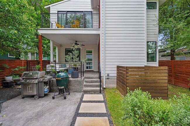 Foto del edificio - 4615 Depew Ave