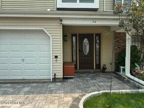 Building Photo - 58 Thorne Ln