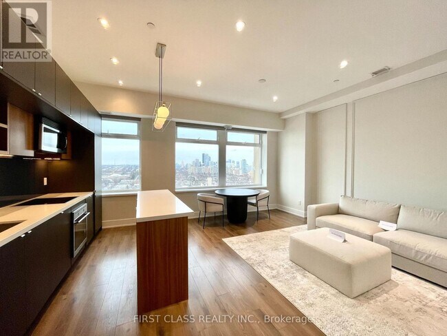 Photo du bâtiment - 111 St Clair Ave W