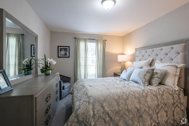 2 BR, 1 BA - 850 SF - Primary Bedroom - The Park at Vittoria