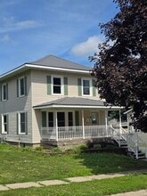 Building Photo - 112 5th St NE