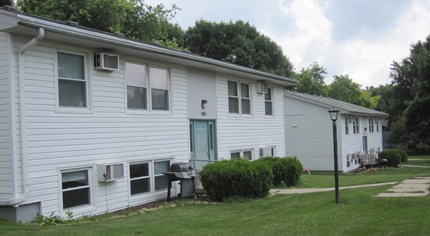 Primary Photo - Sherwood Court Apartments