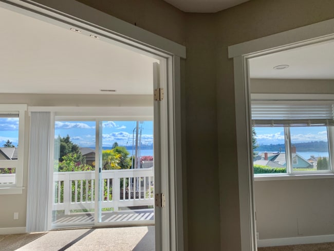 Photo - 317 11th Ave W House