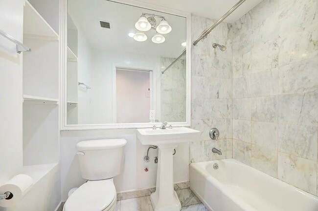 Foto del edificio - 114 Ridge St