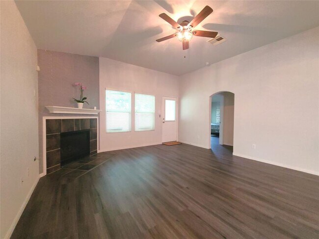 Building Photo - 3103 Thicket Path Way