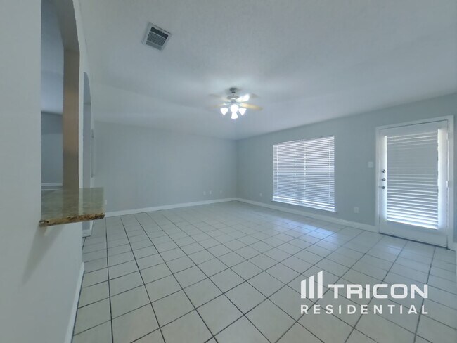 Foto del edificio - 8740 Lake Meadows Hurst TX