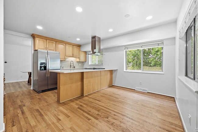 Building Photo - 2923 S Reading Ct