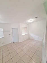 Building Photo - 1654 SE 31st Ct