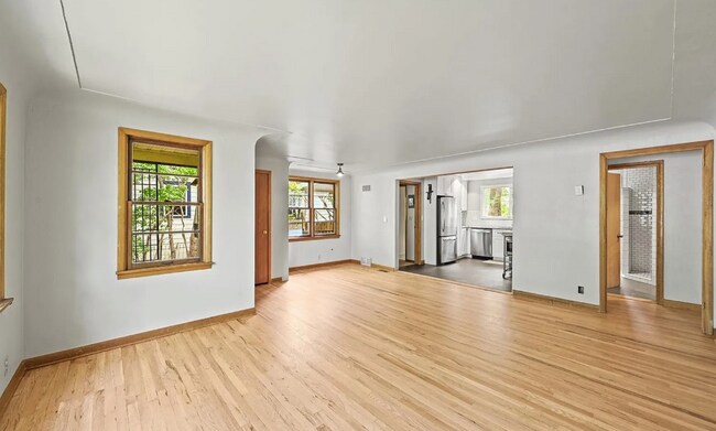 Foto del edificio - 5355 S Windermere St