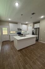Building Photo - 3557 Noah St