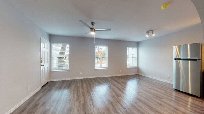 Building Photo - 4701 Tremont St