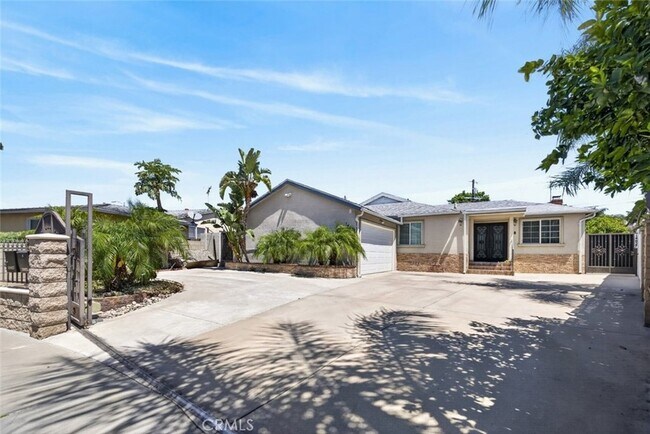 Foto del edificio - 14827 Dearborn St