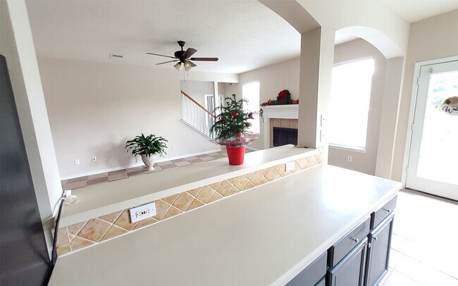 Building Photo - 2906 Humble Dr