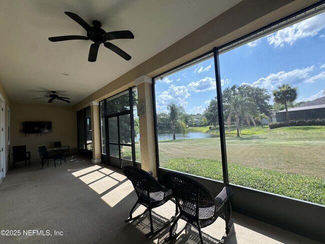 Foto del edificio - 5329 Clapboard Creek Dr
