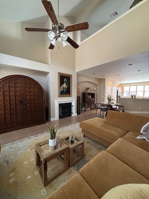 Foto del edificio - 6705 Covered Bridge Dr