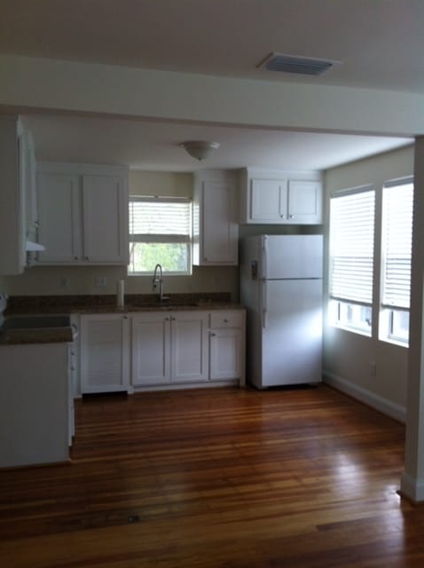 Kitchen - 1811 Naldo Ave