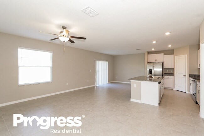 Foto del edificio - 2262 Treesdale Ave