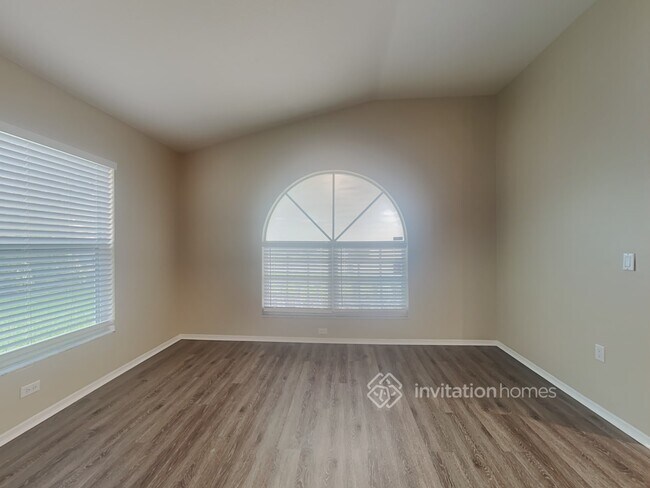 Building Photo - 509 Valencia Park Dr