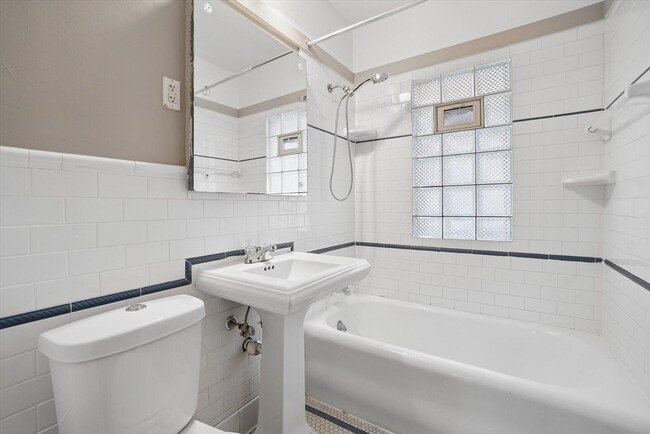 Building Photo - 2607 N 49th St
