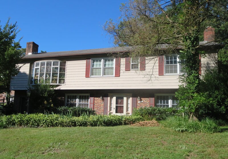 Building Photo - 13228 Clifton Rd